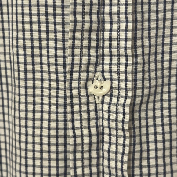 Women’s M Ralph Lauren button down. - Picture 6 of 7